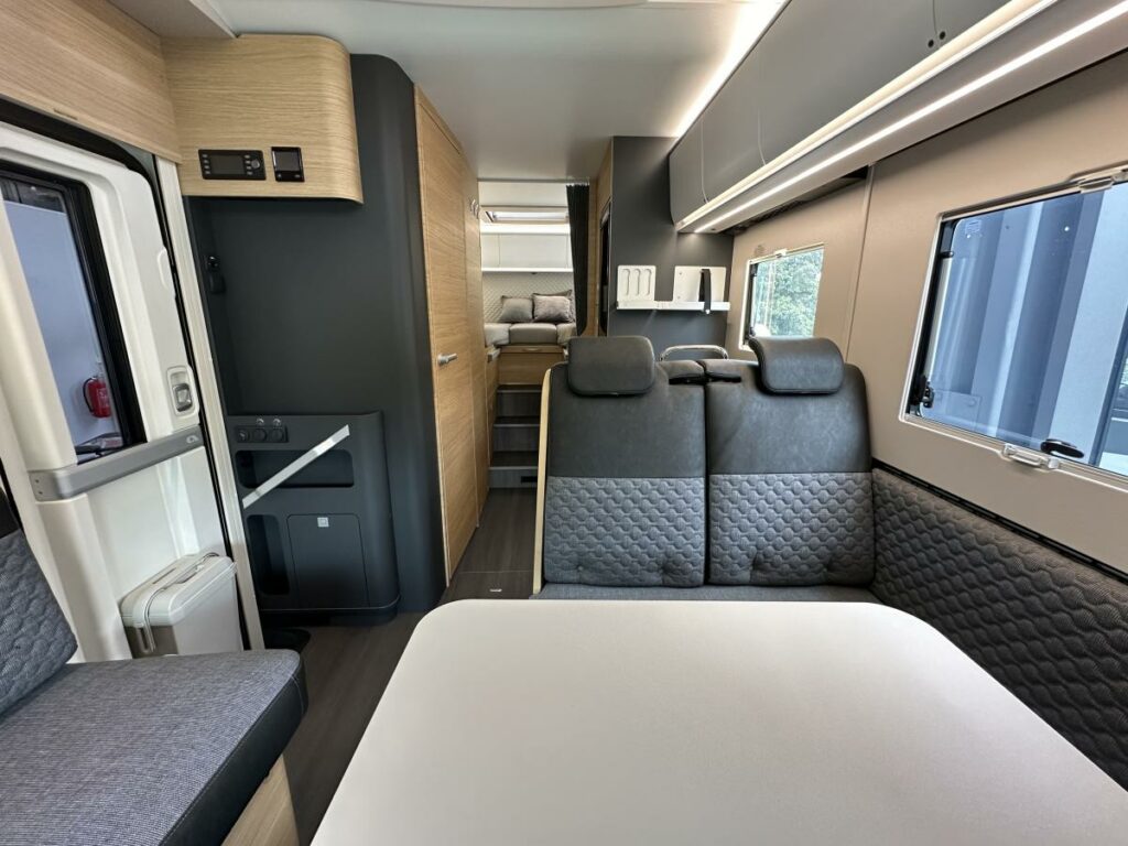 adria-coral-xl-plus-660-sl